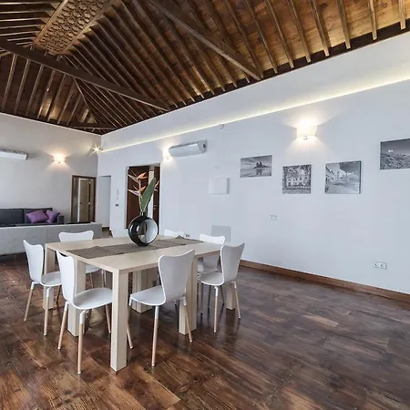 Apartment Anchieta 60 *
